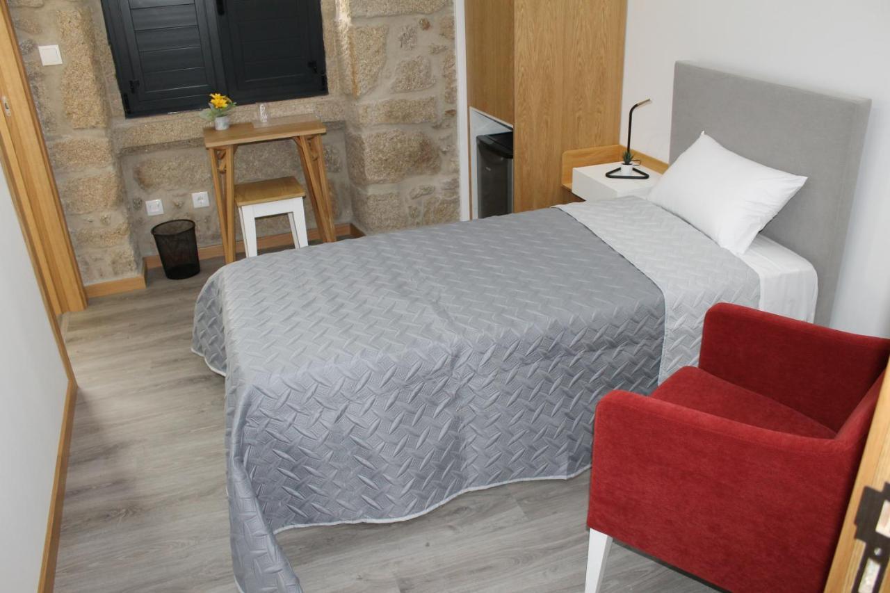 Alojamento Girassol - Guest House - Quarto Com Casa De Banho Privativa Castelo Branco  Buitenkant foto