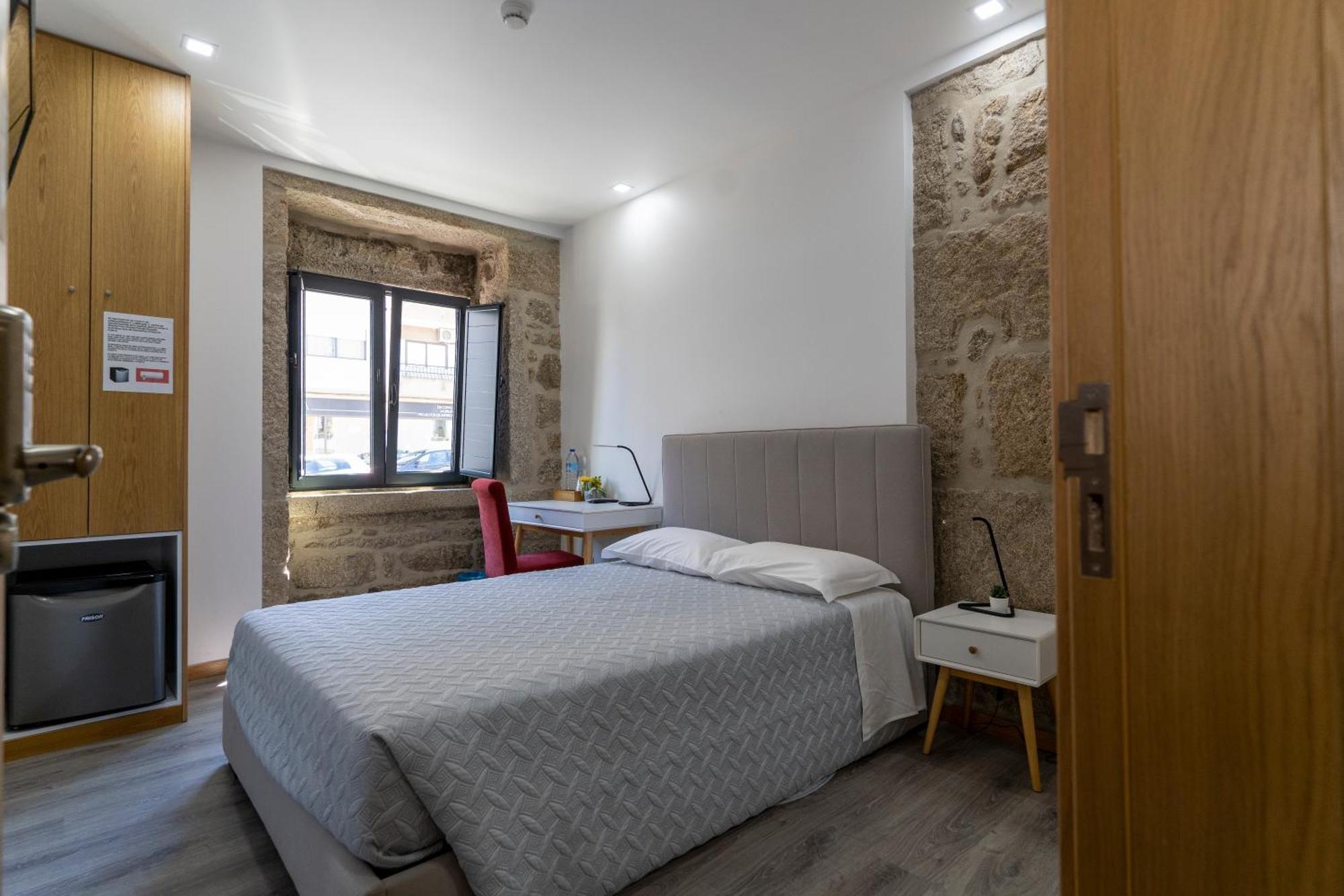 Alojamento Girassol - Guest House - Quarto Com Casa De Banho Privativa Castelo Branco  Buitenkant foto